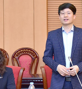 Tọa đàm 